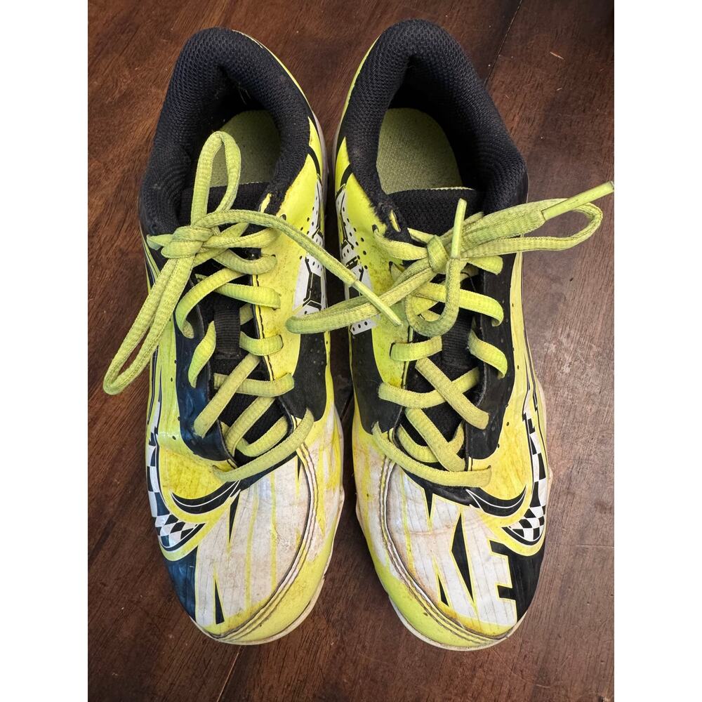 Nike Fast Flex Baseball cleats yellow black and white youth 4.5